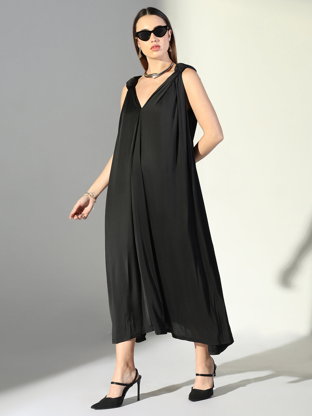Black Knot Strap V-Neck A-Line Midi Dress