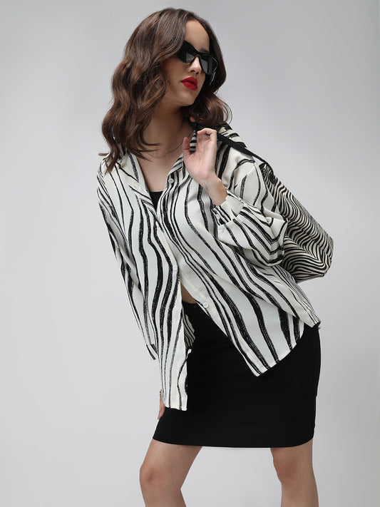 Women's Printed Off White Spread Collar Relaxed Fit Shirts