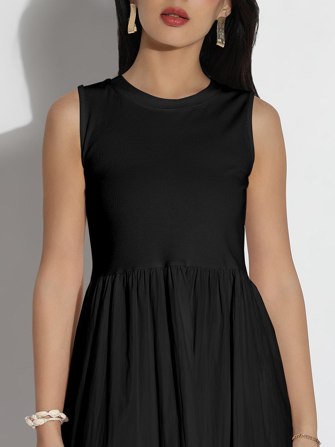 Black Sleeveless Flared Midi Dress