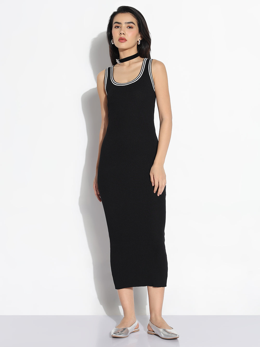 Black Solid Bodycon Dress