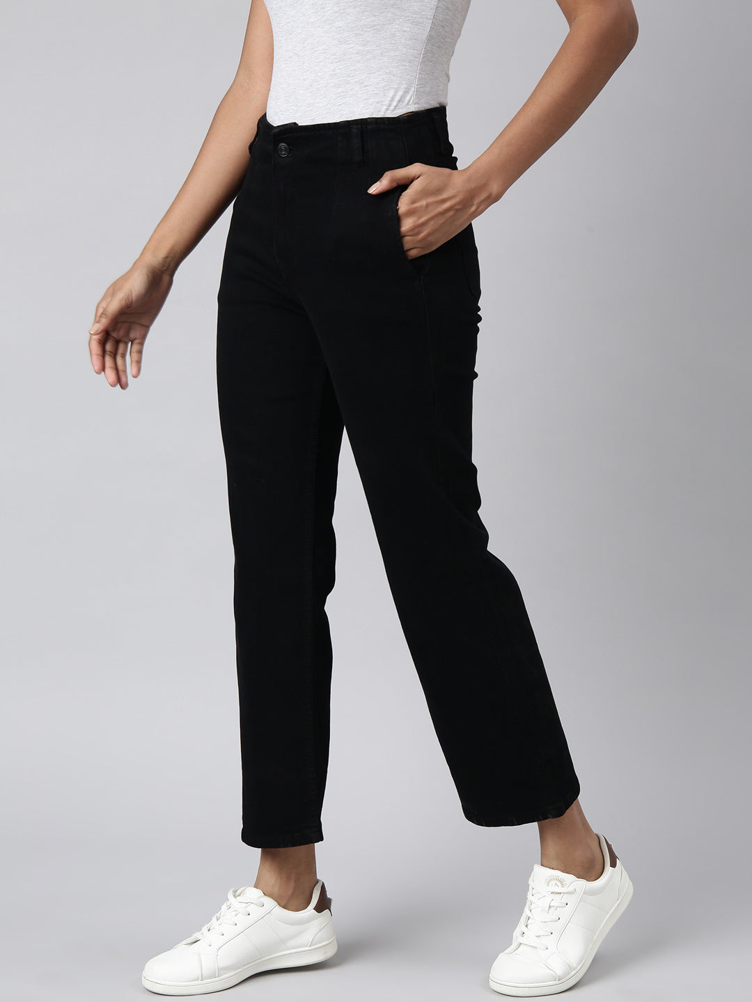 Black Straight Fit Stretchable Jeans
